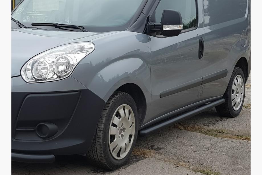 Opel Combo 2012–2018 Stranske cevi Black (2 kos, nerjaveče jeklo) Image