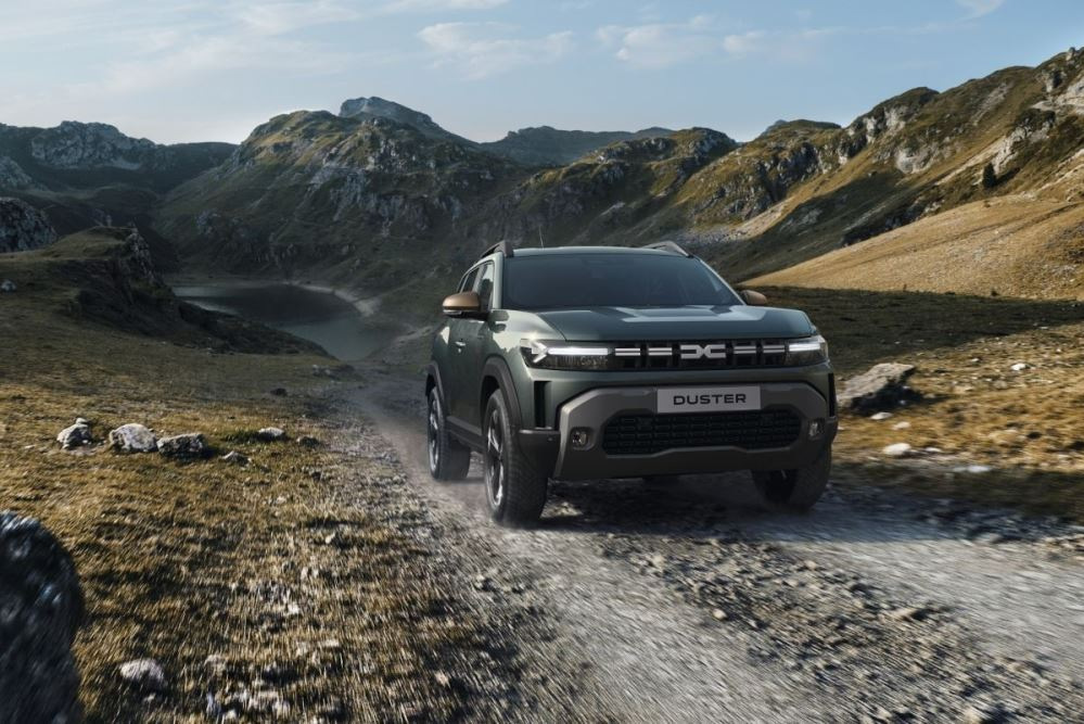 Pregled tretje generacije Dacia Duster: cenovno ugoden SUV s sodobnim videzom
