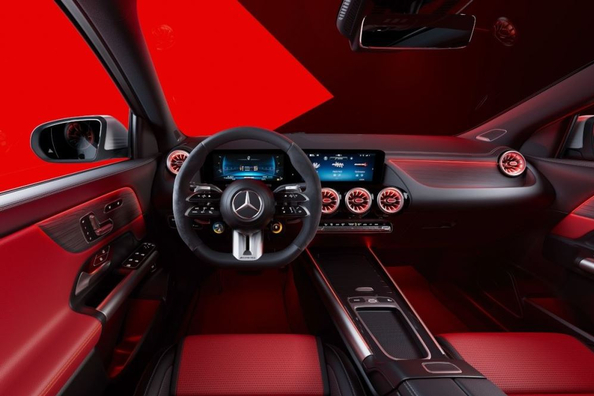 Pregled Mercedes-Benz GLA (H247): kompaktni premijski crossover Fotografija 5