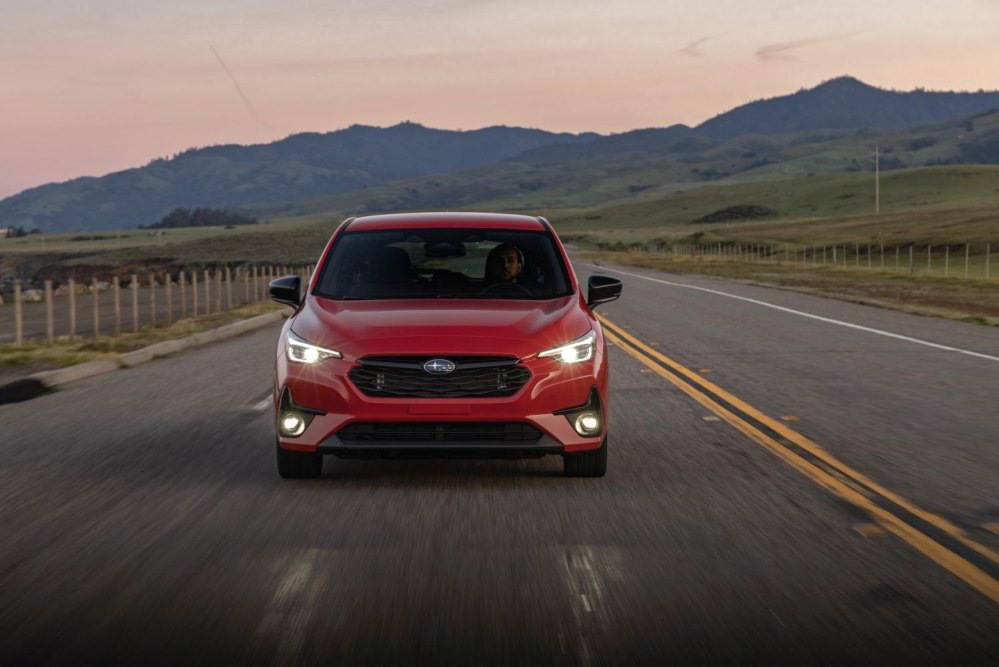 Subaru Impreza RS: Športni hatchback s simetričnim štirikolesnim pogonom