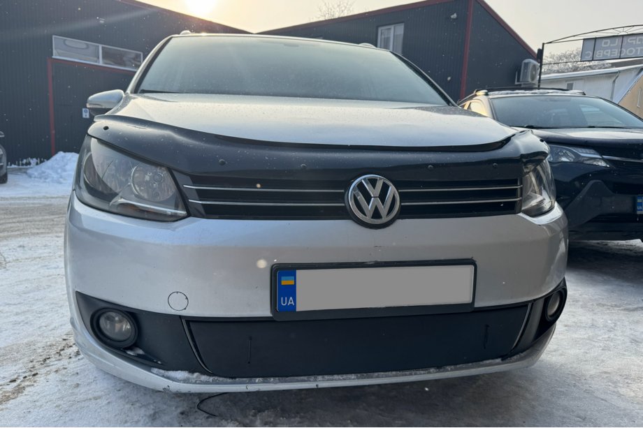Volkswagen Touran 2010–2015 Zimski pokrov maske (spodnji) Image