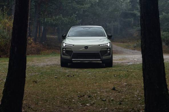Test Volvo EX60 Cross Country: tehnični podatki, oprema, foto