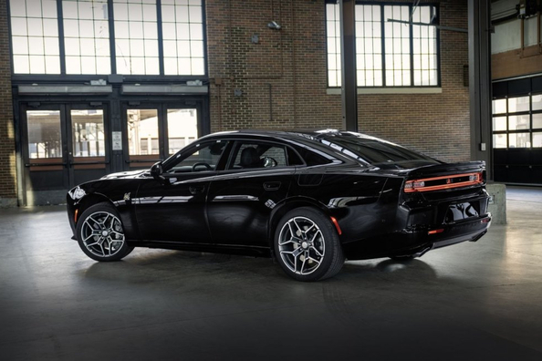Štirivratni Dodge Charger VIII: test sodobnega muscle cara