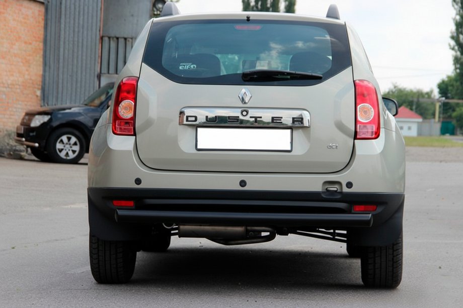 Dacia Duster 2008–2018 Zadnji ravni zaščitni lok Black (nerjavno jeklo) Image