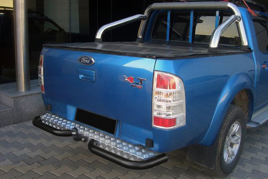 Ford Ranger 2007–2011 Zadnji vogali AK003 Black (2 kos, nerjavno jeklo) Image