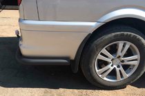 Mercedes Vito W639 2004–2014 Zadnji vogalni ščitniki AK003 Black (2 kos, nerjavno jeklo) za srednjo in dolgo medosno razdaljo fotografija 1