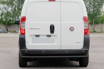 Fiat Fiorino/Qubo 2008–2024 Zadnja zaščitna cev Black (nerjavno jeklo) fotografija 3