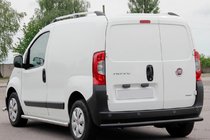 Fiat Fiorino/Qubo 2008–2024 Zadnja zaščitna cev Black (nerjavno jeklo) fotografija 1