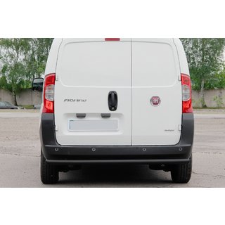 Zadnja zaščitna cev Black (nerjavno jeklo) Fiat Fiorino/Qubo 2008–2024 fotografija 3