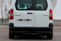 Peugeot Partner Tepee 2008–2018 Zadnji vogali AK-003 Black (nerjavno jeklo) fotografija 1