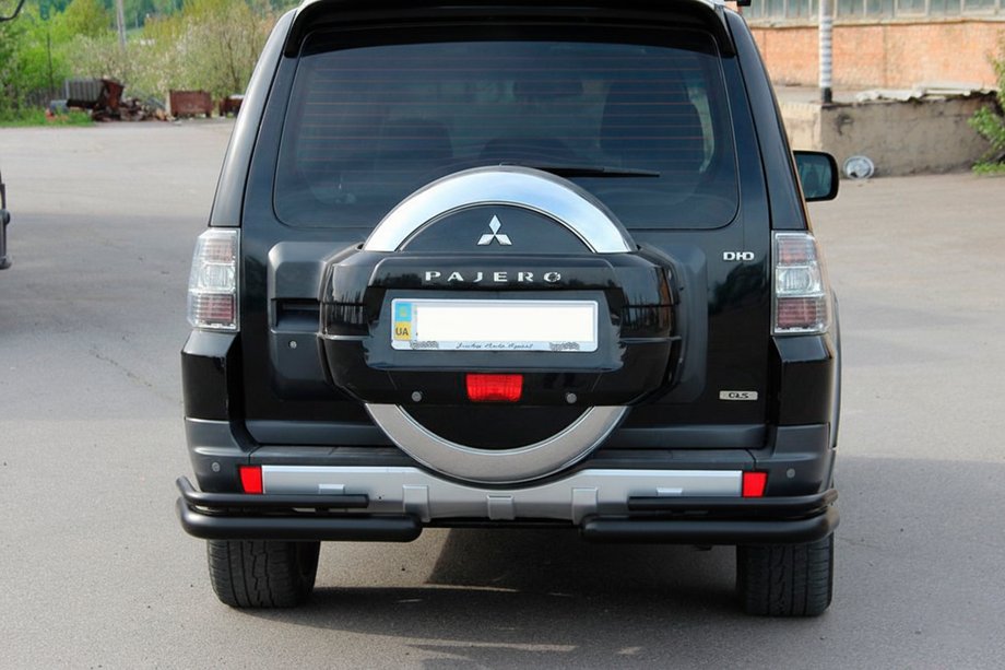 Mitsubishi Pajero Wagon IV 2006–2021 AK003 zadnji lok, dvojni, črn (nerjaveče jeklo) Fotografija 3
