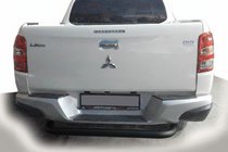 Mitsubishi L200 2015–2024 Zadnji zaščitni lok AK007 Black (nerjaveče jeklo) fotografija 1