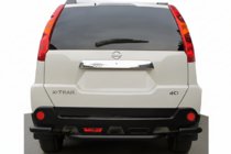 Nissan X-trail T31 2007–2014 Zadnji vogalni elementi za sredinski lok AK0073 Black (2 kos, nerjaveče jeklo) fotografija 1