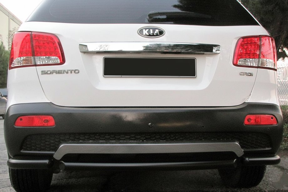 Kia Sorento II XM 2009–2014 Zadnji kotni elementi za sredinsko cev AK007-3 Black (2 kos, nerjaveče jeklo) Image