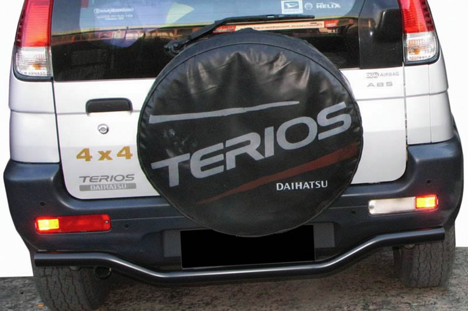 Daihatsu Terios 2003–2005 Zadnji zaščitni lok AK007 Black (nerjaveče jeklo) Image