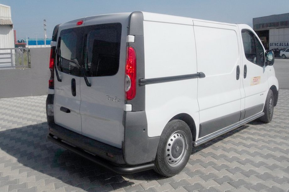 Opel Vivaro 2001–2015 Zadnji zaščitni lok AK005 Black (nerjaveče jeklo) Image