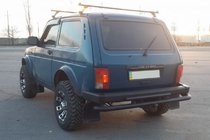 Lada Niva in Urban 1977– Zadnji zaščitni lok AK002 dvojni Črna fotografija 1