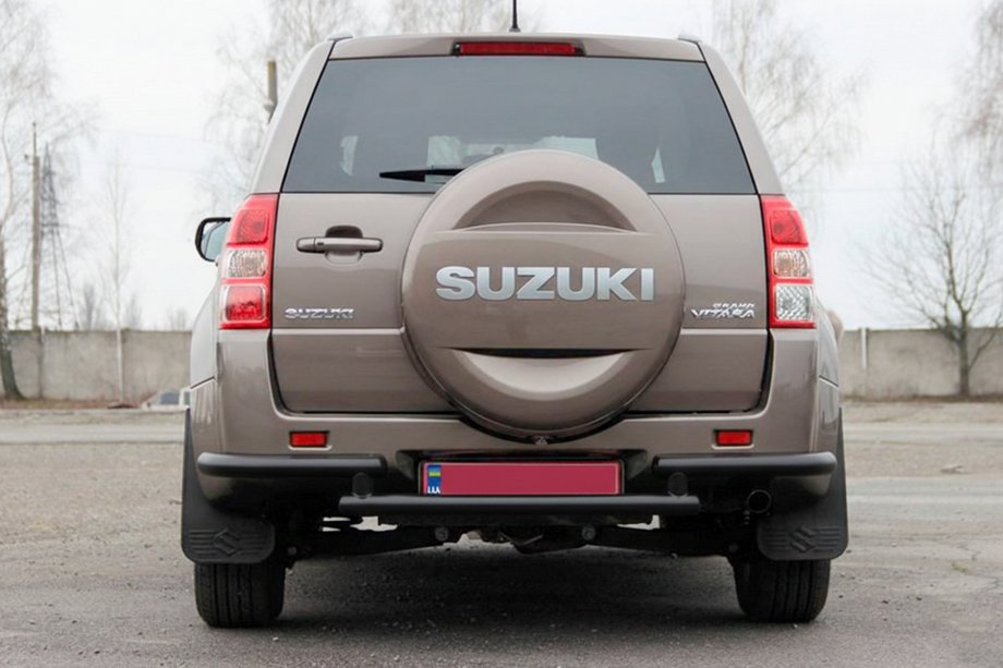 Suzuki Grand Vitara 2005–2017 Zadnji zaščitni lok AK003-2 Black (nerjaveče jeklo) Image
