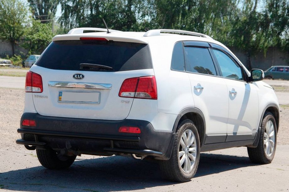 Kia Sorento II XM 2009–2014 Zadnji zaščitni lok AK003-2 Black (nerjavno jeklo) Image