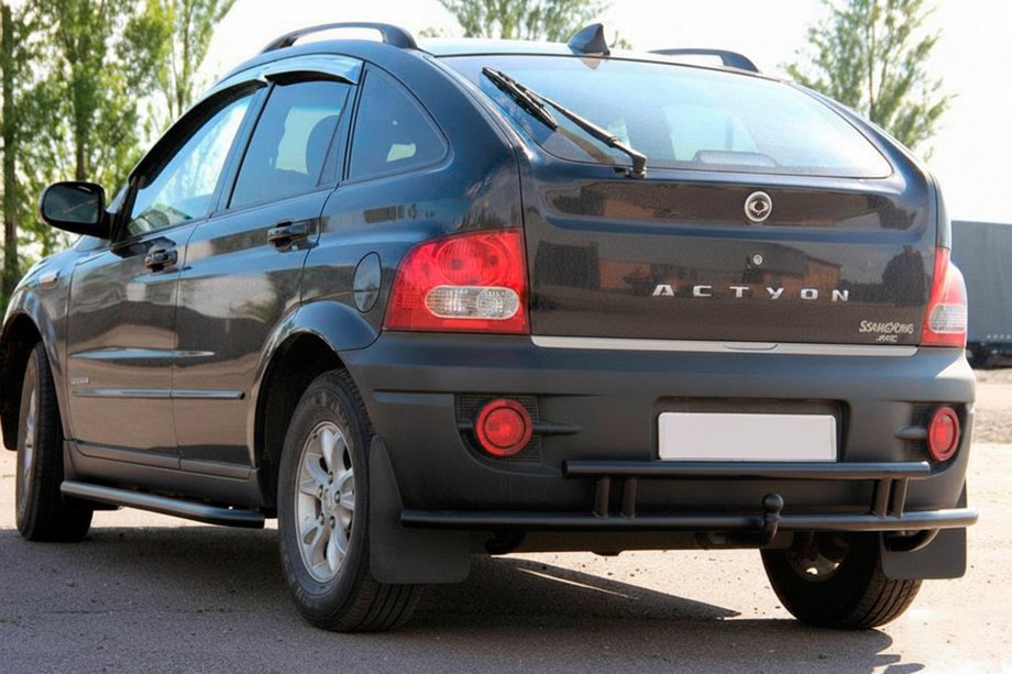SsangYong Action 2005–2018 Zadnja zaščitna cev AK005-2 Black (nerjavno jeklo) Image