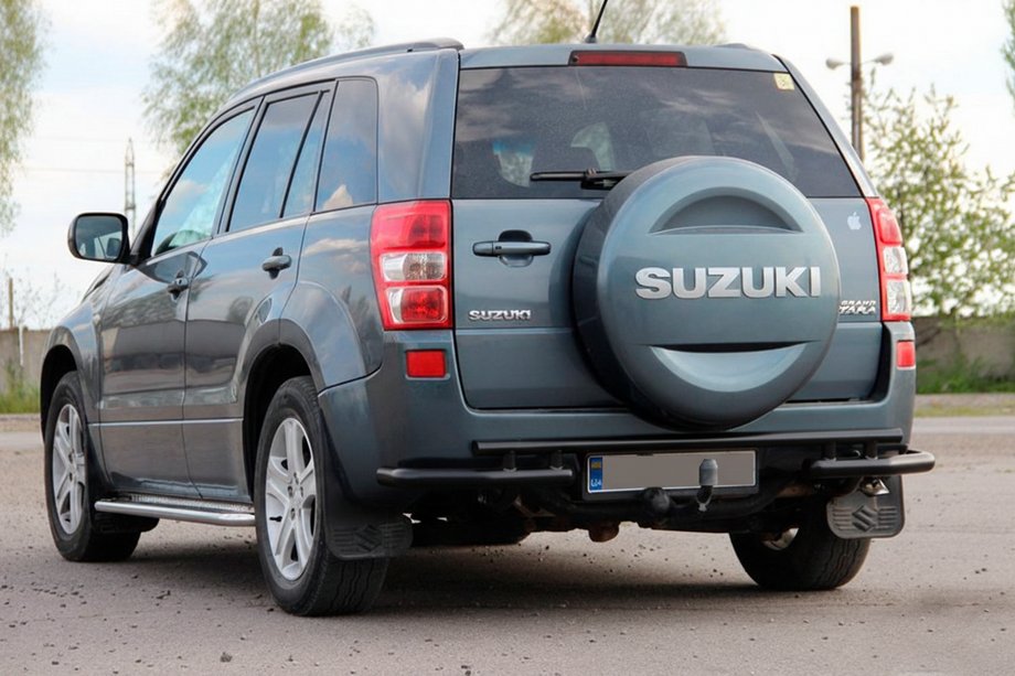 Suzuki Grand Vitara 2005–2017 Zadnji zaščitni lok AK005-3 Black (nerjaveče jeklo) Image