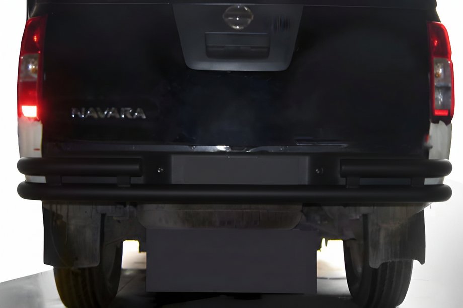 Nissan Navara 2006–2015 Zadnji zaščitni lok AK005-3 Black (nerjaveče jeklo) Image