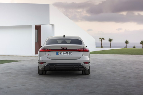 Audi A6 Sportback e-tron performance: premijski električni liftback z velikim dosegom Fotografija 4