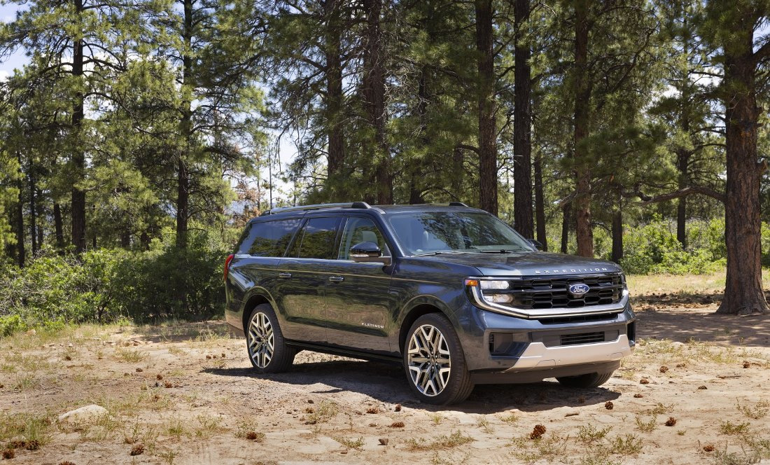 Test Ford Expedition MAX: polno velik SUV za veliko družino in dolga potovanja