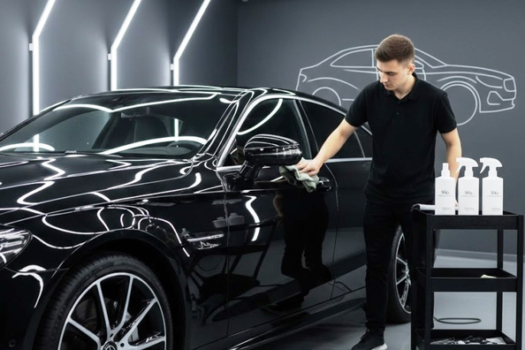 Kaj je keramični premaz za avto? Celovit vodič za lastnike