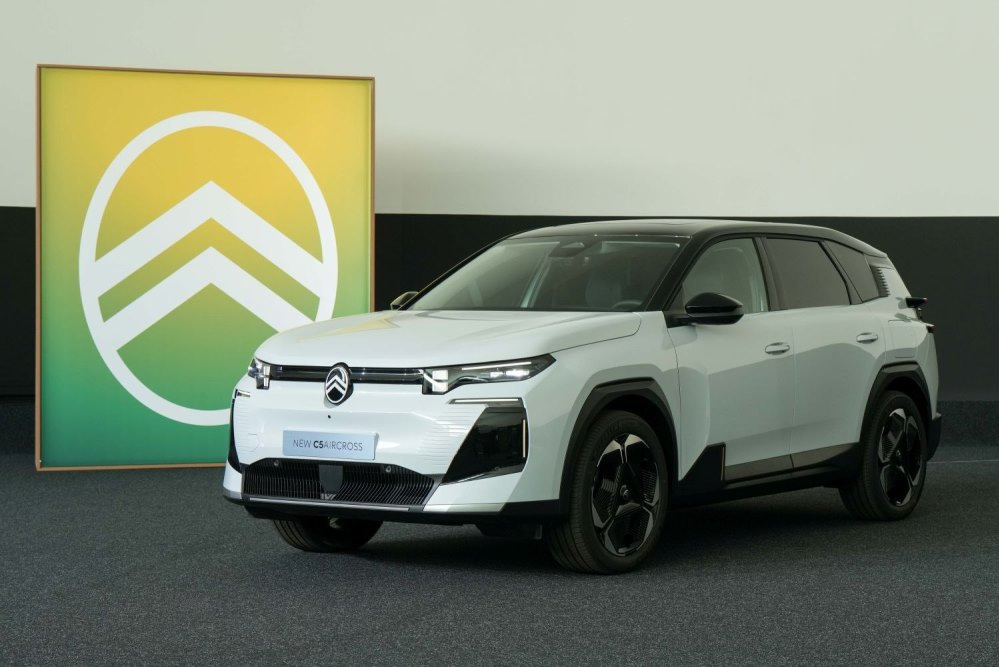 Citroën C5 Aircross Plug-in Hybrid (2025): test priključno-hibridnega križanca