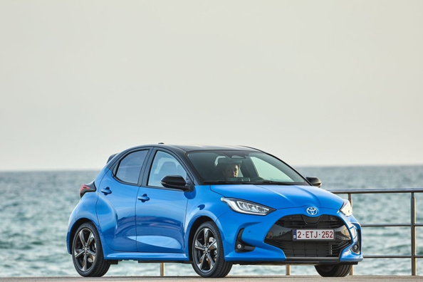 Toyota Yaris Full Hybrid: pregled varčnega mestnega hatchbacka