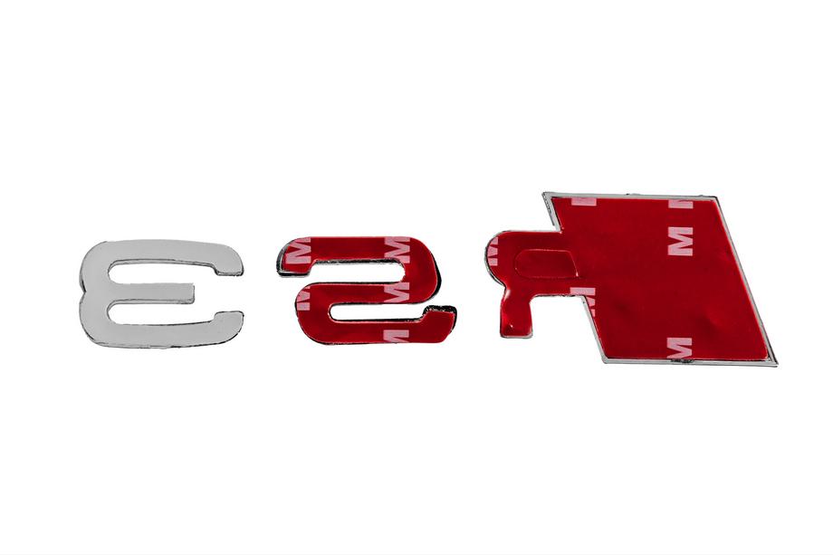 Audi RS3 emblem Fotografija 4