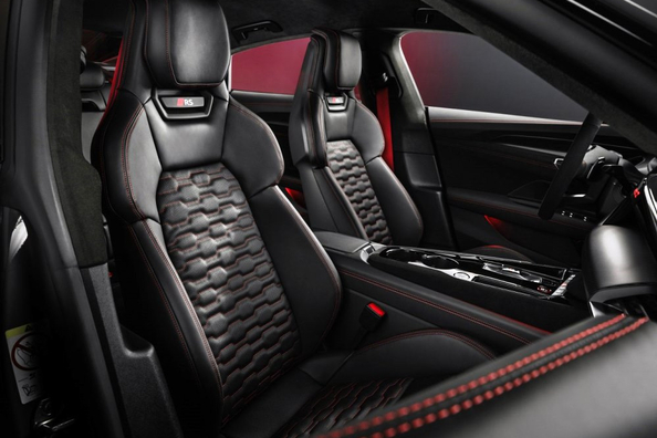 Audi RS e-tron GT 2025 — električni Gran Turismo višjega razreda Fotografija 6