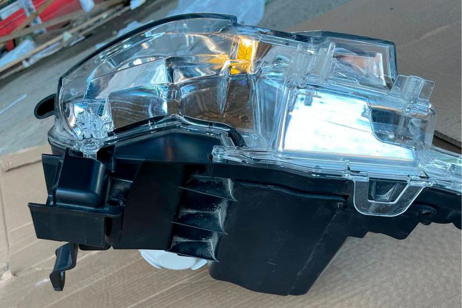Toyota Land Cruiser 200 2007–2021 Sprednji žarometi 2016+ (Standart, rabljeni) Fotografija 12