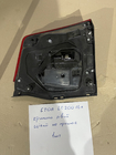 Toyota Land Cruiser 200 2007–2021 Znižano Zadnja leva notranja luč 2016-2021 (OEM standard) (za pokrov prtljažnika) (cela, ne deluje) fotografija 3