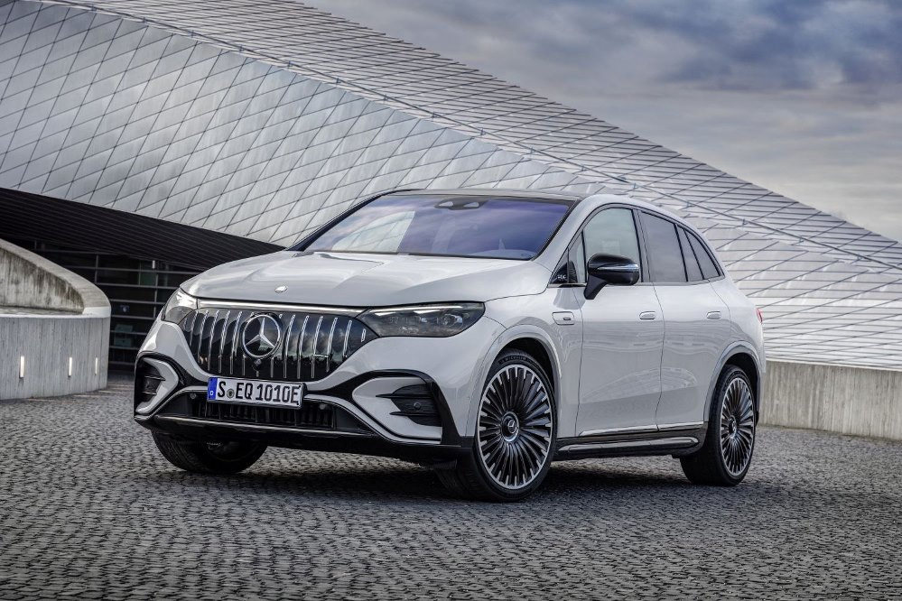 Mercedes-Benz AMG EQE 53 SUV (X294): zmogljiv električni SUV znamke AMG