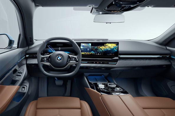 BMW 5 Series Touring (G61): karavan poslovnega razreda s premijskim udobjem Fotografija 6