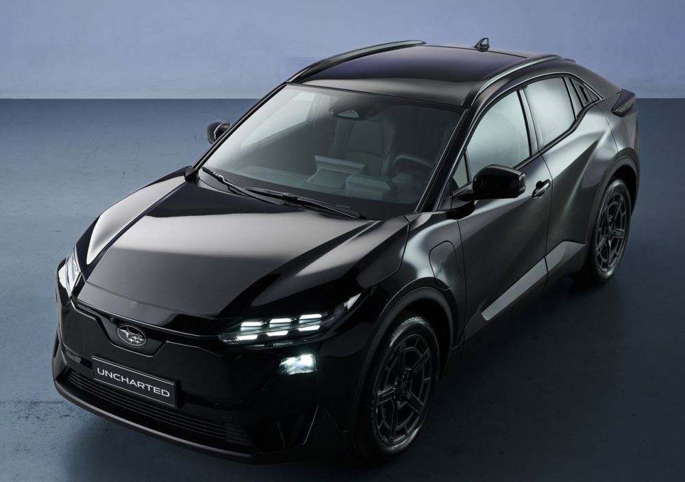 Test kompaktnega električnega križanca Subaru Uncharted 2026