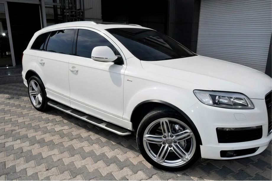 Audi Q5 2008–2017 OEM stranske stopnice (brez pritrdilnih nosilcev, 2 kosa, aluminij) Image