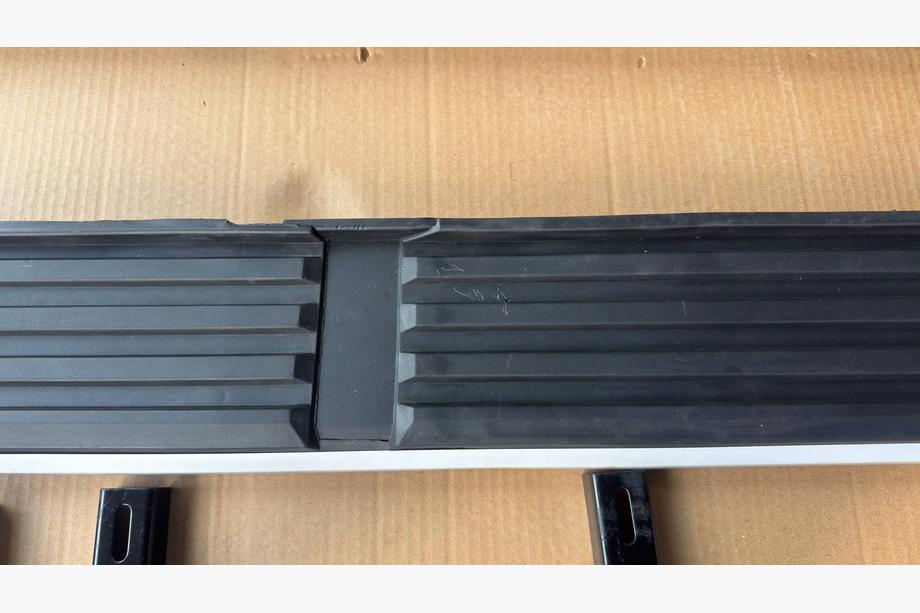 Land Rover Freelander II 2006–2014 Razprodaja Niken stranske stopnice (2 kos, aluminij) Fotografija 2