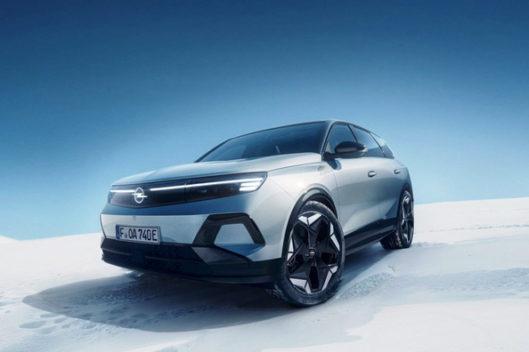 Pregled sodobnega električnega crossoverja Opel Grandland Electric