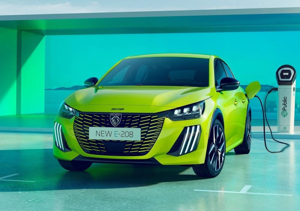 Peugeot e-208 test: tehnični podatki, oprema, fotografije