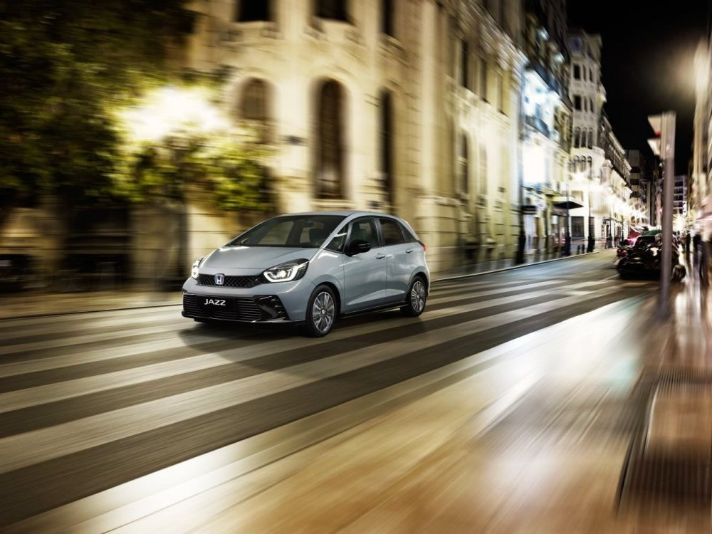 Honda Jazz IV: kompaktni hibrid s prostorno kabino
