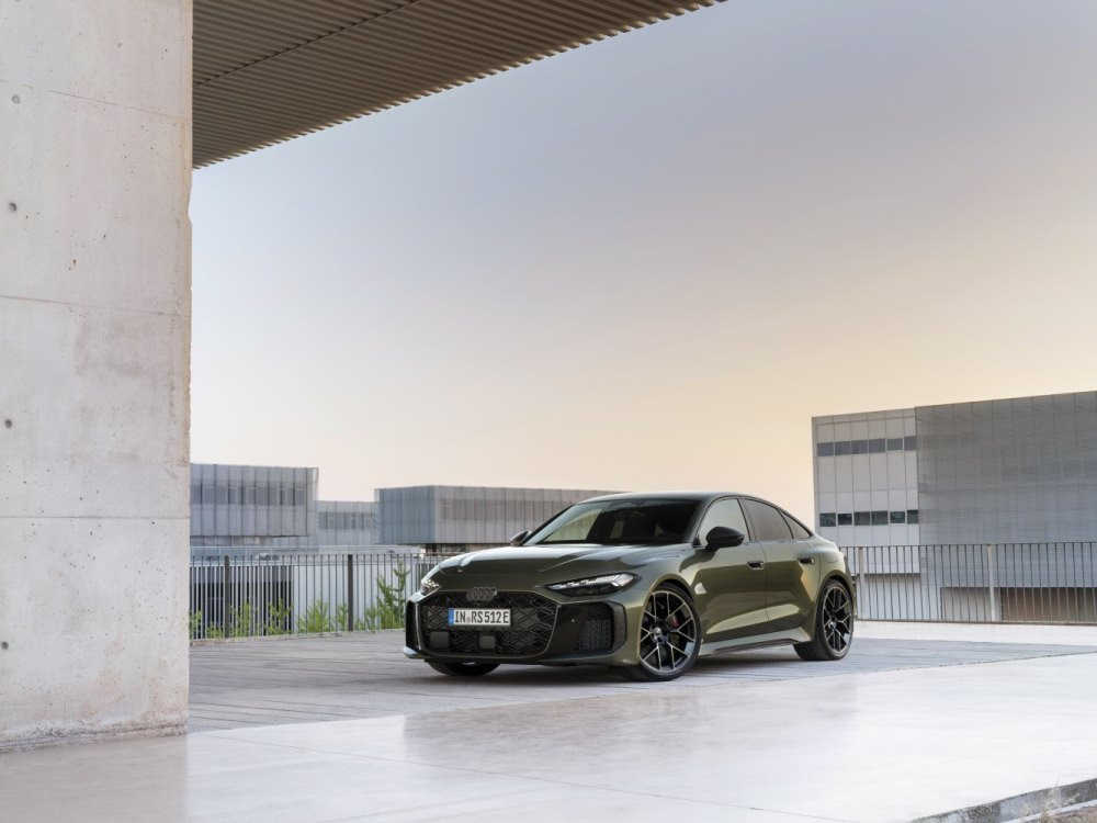 Test limuzine Audi RS5: zmogljiv priključni hibrid Audi Sport