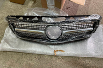 Mercedes CLS C218 2011–2018 Razprodaja: Sprednja maska 2011-2014 (Diamond Silver) fotografija 2