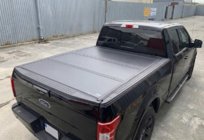 Toyota Hilux 2006–2015 4-delni zložljivi pokrov tovornega kesona (2011-2015) fotografija 1