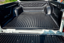 Toyota Hilux 2015– Aluminijasti hardtop za keson fotografija 2