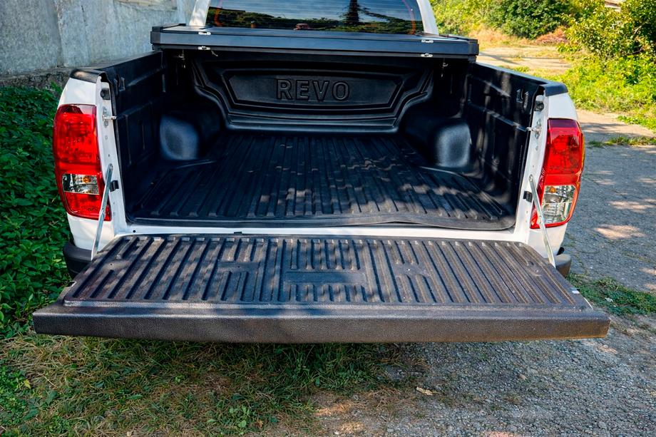 Toyota Hilux 2015– Aluminijasti hardtop za keson Image