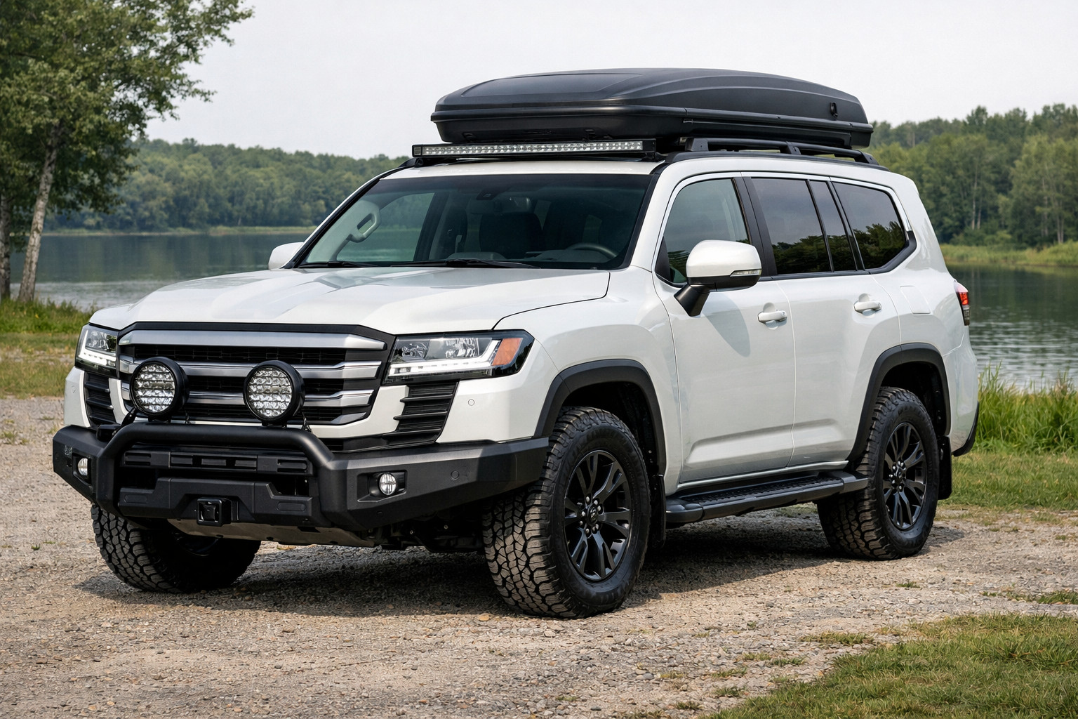 Praktična nadgradnja Toyota Land Cruiser 300 brez težke offroad preobremenitve