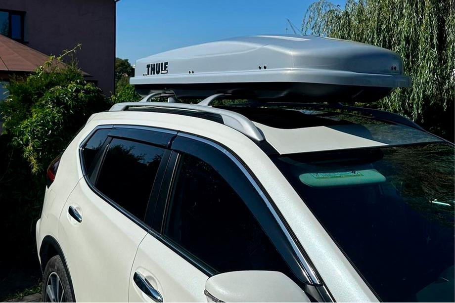 Nissan X-trail T32/Rogue 2014–2021 Strešni nosilec (prečke) za OEM strešne letve (2 kos) Črna Fotografija 7